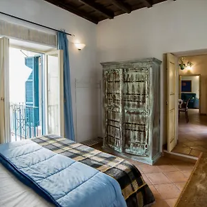 Trevi Fountain Apartment